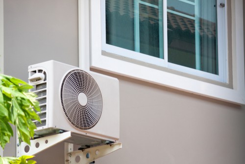 an-air-conditioner-with-a-single-split-system